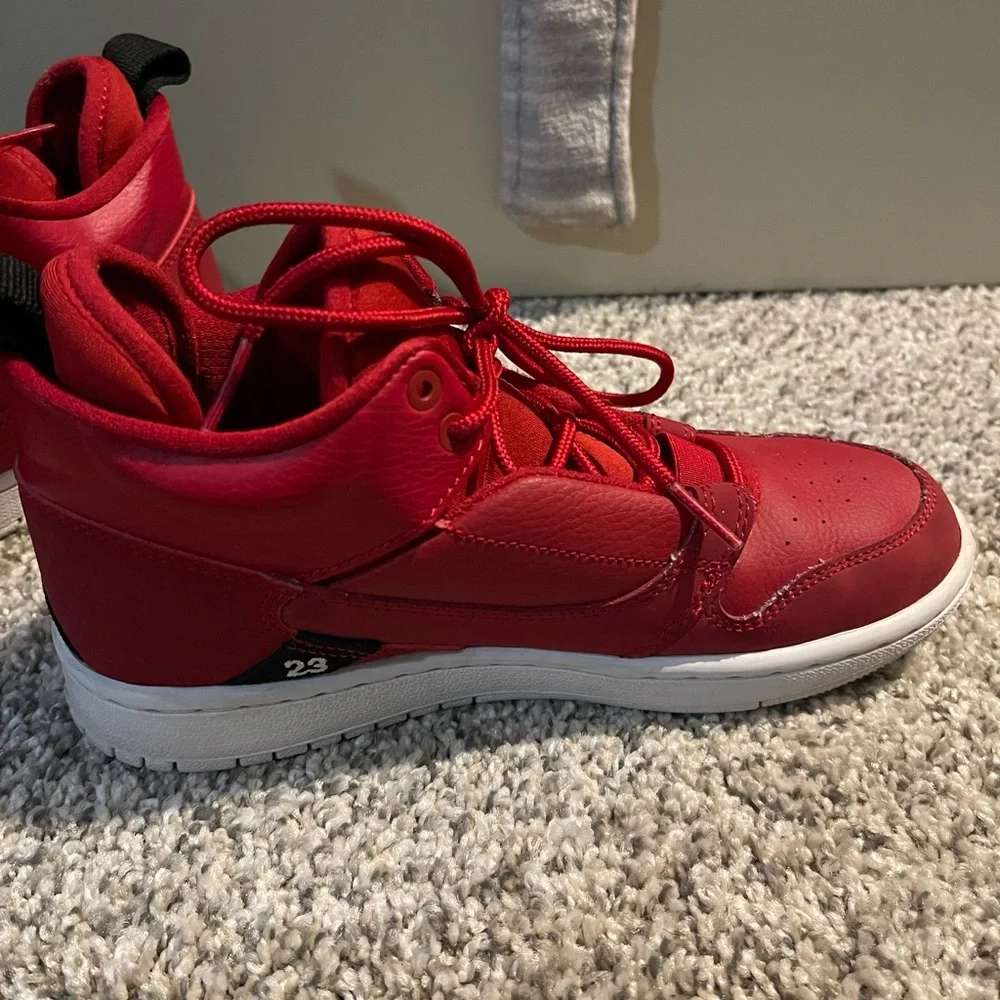 Nike Kids Red High-Top Sneakers Jordan - Picture 6 of 16